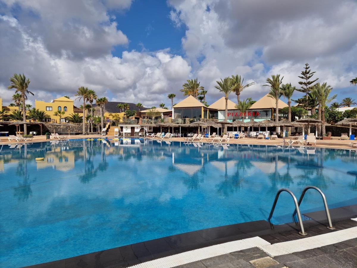 Appartement Casa Mari Y Jose Con Grandes Piscinas Y Wifi Gratis à Corralejo Extérieur photo