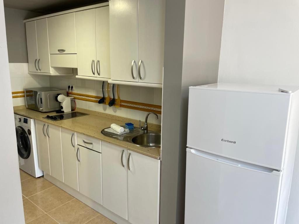 Appartement Casa Mari Y Jose Con Grandes Piscinas Y Wifi Gratis à Corralejo Extérieur photo
